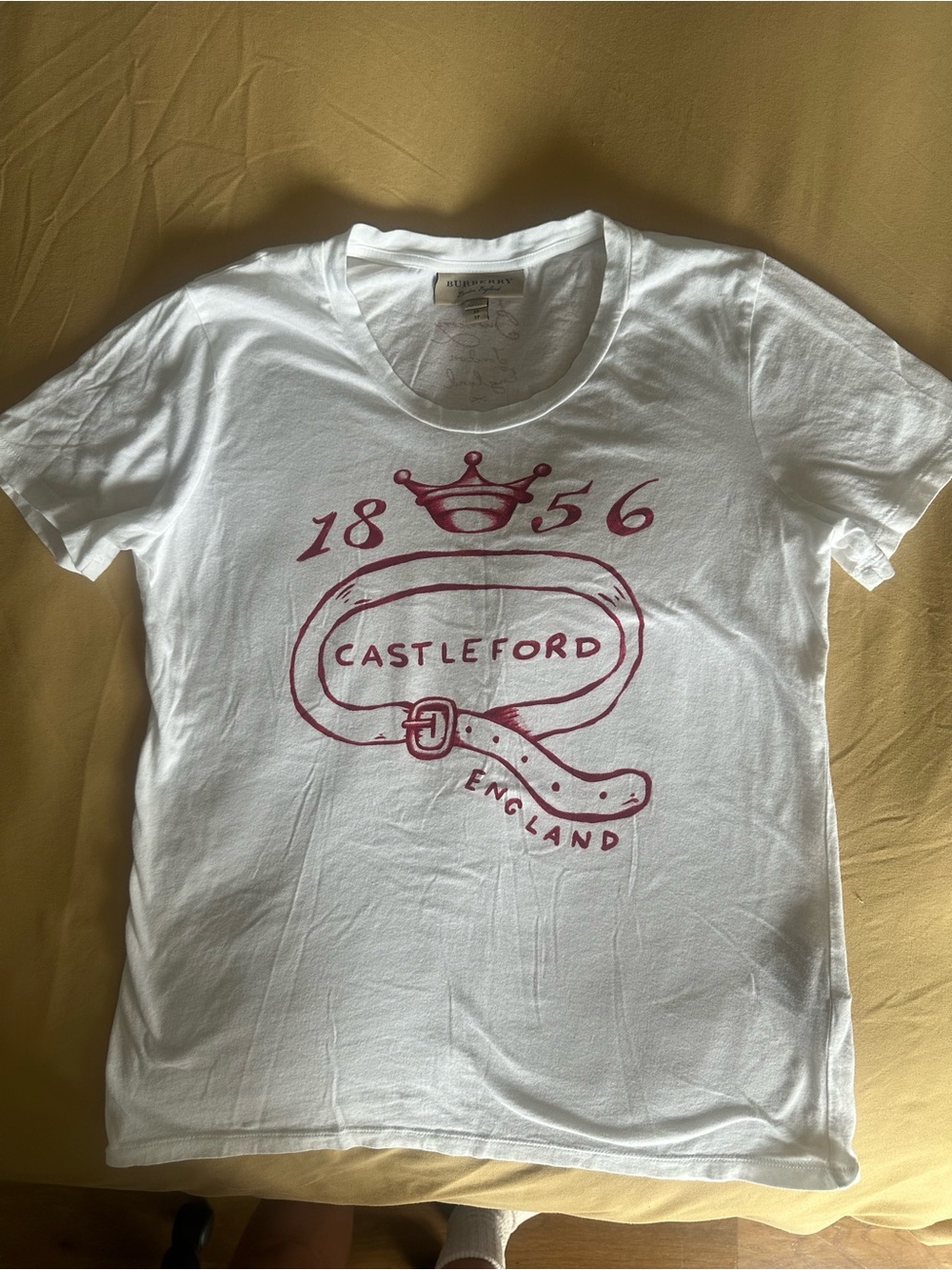 Castleford England Burberry White women’s Graphic Tee with Burgundy Print